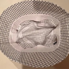バケットハット　レディース　白　バケハ　チェック　チェック柄　帽子　ロゴの画像