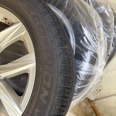 フォルクスワーゲンティグアン純正ノーマルタイヤ235/55R18スコーピオンホイール付き4本セットの画像