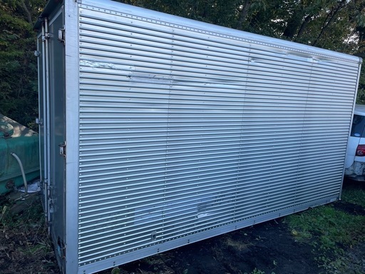 中古　アルミ.コンテナ　 倉庫 　　外装ブラック　長さ　4580mm 　バイクガレージ .箱. ハウス . 作業場. 物置、資材倉庫
