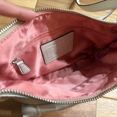 COACH コーチ ショルダーバッグ　シグネチャー ベージュ　アイボリーの画像