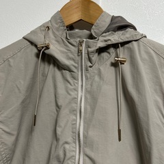 （決まりました⭐︎）Lサイズ　ナイロンパーカー　美品の画像