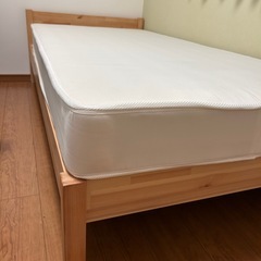 無印良品　シングルベッド　パイン材　マットレス付きの画像
