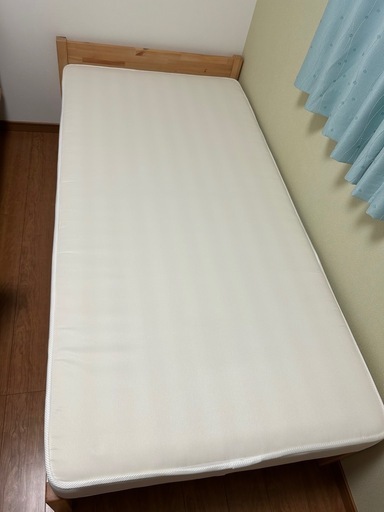 無印良品　シングルベッド　パイン材　マットレス付き
