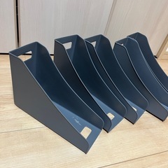 書類の仕切りの画像