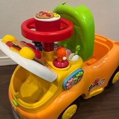 アンパンマンよくばりビジーカーの画像