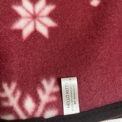 {未使用品}キティーちゃんひざ掛けの画像