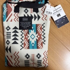  【新品未使用】 kiu キウ　折りたたみ椅子の画像