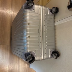 アルミ製超丈夫なスーツケース28インチの画像