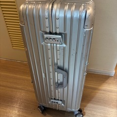 アルミ製超丈夫なスーツケース28インチの画像