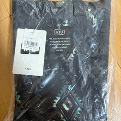 【新品未使用】 kiu キウ　折りたたみ椅子の画像