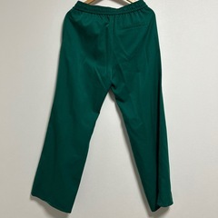 （決まりました⭐︎）XLサイズ　GU　グリーンパンツ　の画像