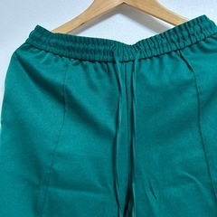 （決まりました⭐︎）XLサイズ　GU　グリーンパンツ　の画像