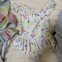 【まとめて】ベビーキッズ水着の画像