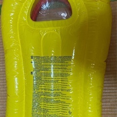 カーズ 浮き輪 赤の画像