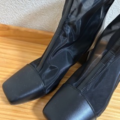 GU シアーブーツ Mサイズの画像