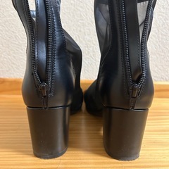 GU シアーブーツ Mサイズの画像