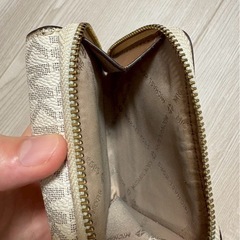 マイケルコース 折りたたみ財布の画像