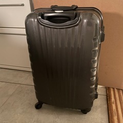 キャリーケースの画像