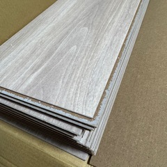 【新品】🆕フローリング材3箱プラスおまけ付きホワイトアッシュ　3mm厚　フローリング材　　12.5平米分の画像