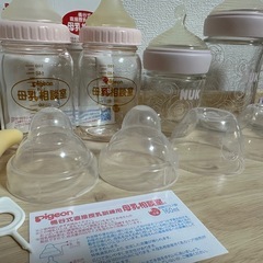 哺乳瓶5本+哺乳瓶用洗剤とスポンジの画像