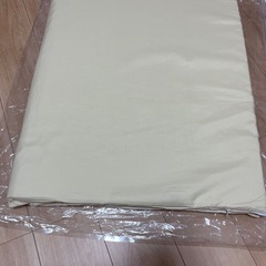 ベビーベッドの敷布団の画像