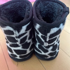 【お値下げ中】子供用ブーツ18cmの画像