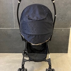 【美品】コンビ　ベビーカー　メチャカルハンディ　オート４キャス　コンパクトHGの画像