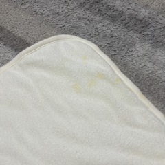 （何かと一緒で無料でお付け致します！）西松屋 ひつじ パイルアフガン　おくるみの画像