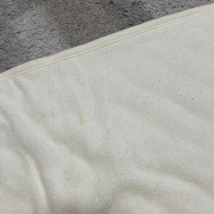 （何かと一緒で無料でお付け致します！）西松屋 ひつじ パイルアフガン　おくるみの画像