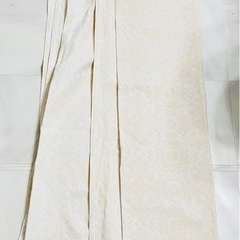 ニトリ カーテン ダマスク柄 アイボリー ホワイトの画像