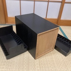 ビデオテープラックの画像