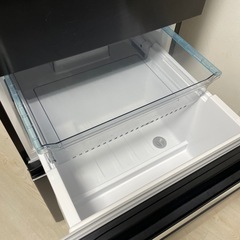 Haier   冷蔵庫　3段の画像