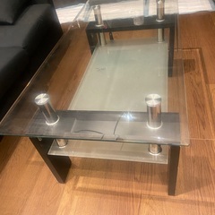 ソファ＆ガラステーブルの画像