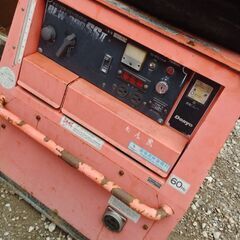 Denyo 280 溶接発電機 . 600時間の稼働の画像