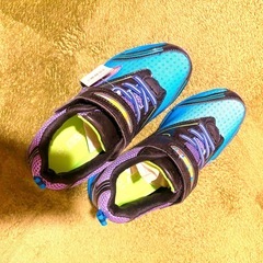 【新品未使用】スポーツスニーカー 22.5cmの画像