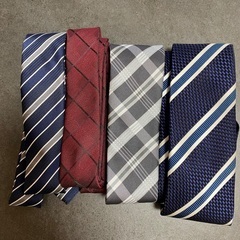 スーツ ワイシャツ ネクタイの画像