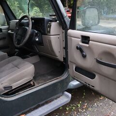 2004y(H16) ジープ ラングラー サハラ ハードトップ クライスラー GH-TJ40Sの画像