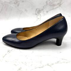 【美品】YOSHITO ヨシト ネイビー レザー パンプス 22 アーモンドトゥの画像