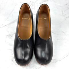 【超希少】AUTTAA アウッタ スムース キップレザー 黒 パンプス 24.5の画像