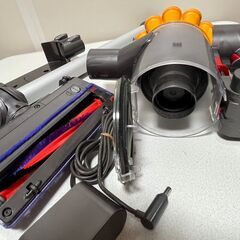Dyson（ダイソン） コードレスクリーナー SV07スリム【充電器、その他パーツセット】の画像