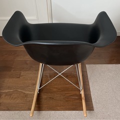 ロッキングチェア イス 椅子 ブラック デザイナーズアームチェアの画像