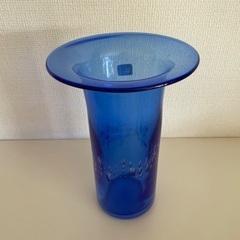 花瓶　小樽硝子　青の画像