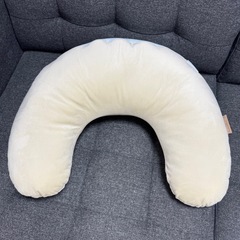 【美品】エールべべ 授乳クッションの画像