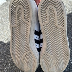 adidas スーパースター　金ベロの画像