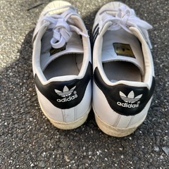 adidas スーパースター　金ベロの画像