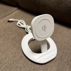 ワイヤレス充電器　Qi対応の画像