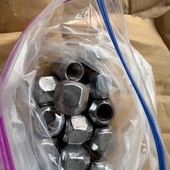 ダイハツ純正　オプション　なっとナットの画像