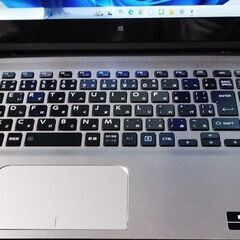 ま★定型コメントNG★25H2★Win11★東芝★2in1タイプ、コンバーチブルPC★ひかる＝キ－ボ－ド★15.6インチ★i5★大容量★カメラ、WiFi他、機能多数★おまけ=OS多数＝掲載画像参照★質問NG★逆光撮影★返品不可★初回コメントでご希望日時、交渉金額が未記載時は既読スルー★決定者様のみお返事★24時間対応★お返事は可能な限り迅速★最大で12時間以内の画像