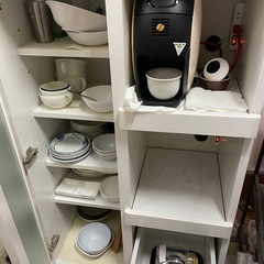 東京インテリア　食器棚の画像
