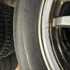 30プリウス純正ホィールタイヤセットの画像